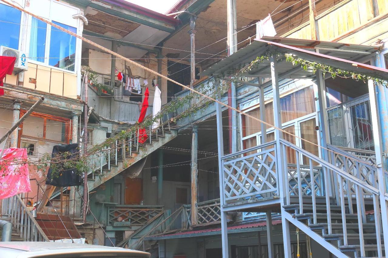 Historical apartment in old Tiflis Dış mekan fotoğraf